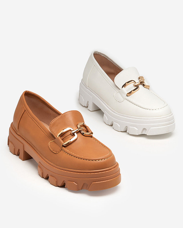 OUTLET Women's white shoes with a golden decoration Meritso - Footwear