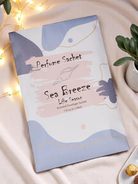 Scented sachets for cars, handbags, wardrobes, and bathrooms. Sea Breeze scent.