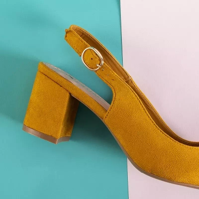 OUTLET Mustard women's sandals on the Siofra post - Footwear