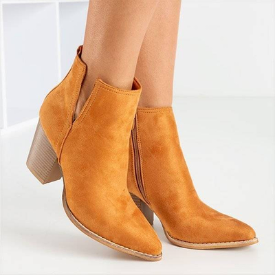 Brown ankle boots a'la cowboy boots on a higher post Mevelyno - Footwear