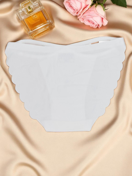 Royalfashion Lāzergrieztas sieviešu bikini biksītes ar dekoratīvām lencītēm Edge Chic