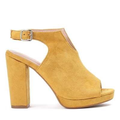 Żółte sandały z cholewką na słupku Benetta - Obuwie
