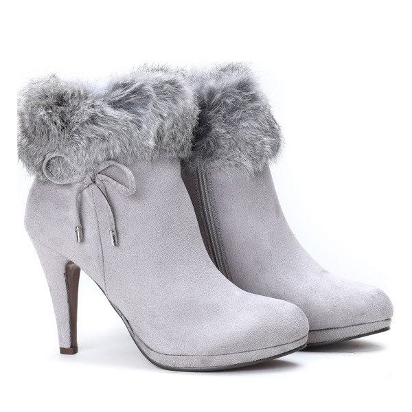 Jasno-szare, kobiece botki na szpilce Vanessa- Obuwie