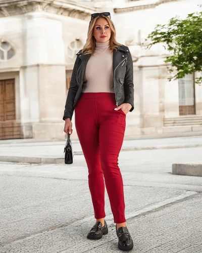Женские утепленные трегинсы бордового цвета - Одежда
