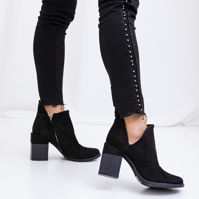 Royalfashion Black women's boots with cutouts Plinara