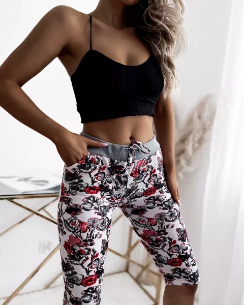 Pelēki un sarkani raksti 3/4 sieviešu šorti PLUS IZMĒRS - Apģērbs