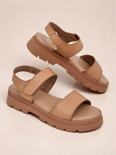 Royal Fashion Women's Otvanna sandals with a thick sole