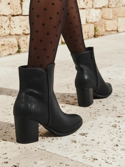 Royalfashion Women's ankle boots on a post Abinom