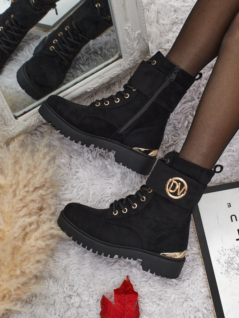 Naiste kaunistustega töösaapad Lorice