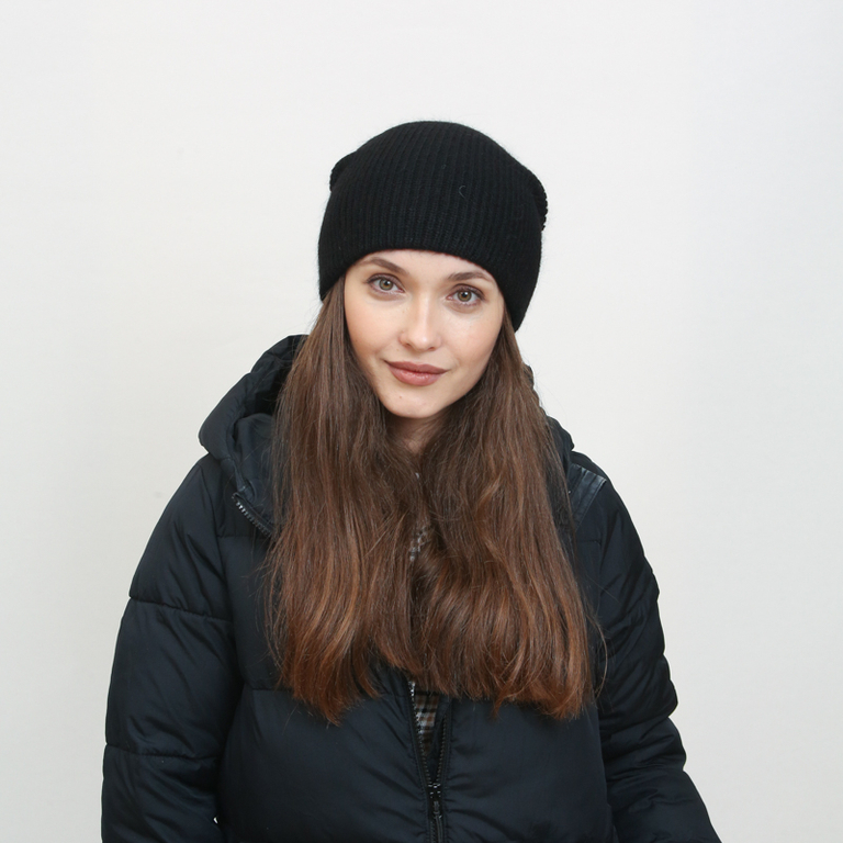 Melna adīta sieviešu cepure - Aksesuāri