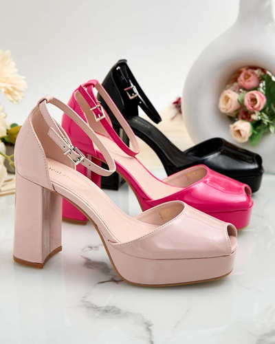 Royalfashion Sieviešu sandales Lefeyoa ar lakotu pēcpusi