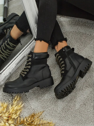 Women's Maestroe Trapper Boots