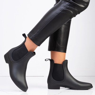 Black low boots with almond toe Bergen - Footwear 1