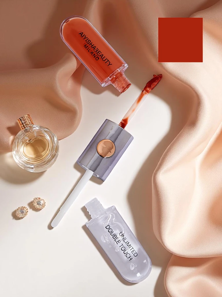 2-vienā Lūpu krāsa un caurspīdīga lūpu spīdums Burkānu zelts