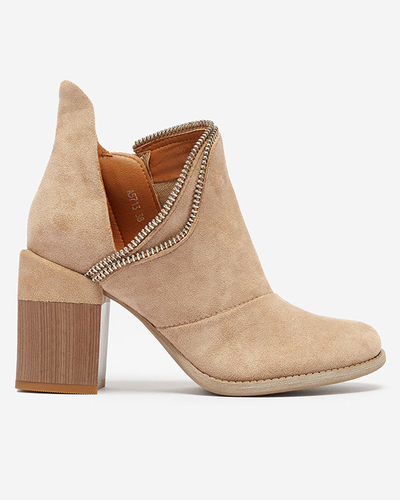 Light brown women's insulated boots on a post Mukis - Footwear