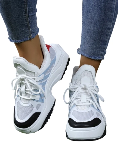 Royalfashion Women's sporty sneakers on a thicker sole Loness