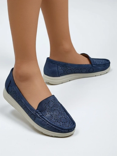 Royalfashion Женские перфорированные мокасины Besset