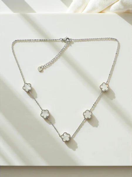 Sofia Argentum Collana – naszyjnik srebrny kwiaty z masą perłową