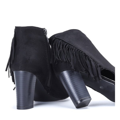 Czarne botki na słupku z wycięciem na nosku Pariea - Obuwie