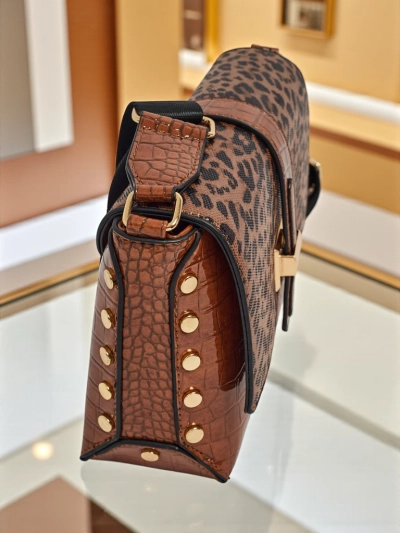 Kiiltäväpintainen pieni naisten eko nahkalaukku Panthere Mist