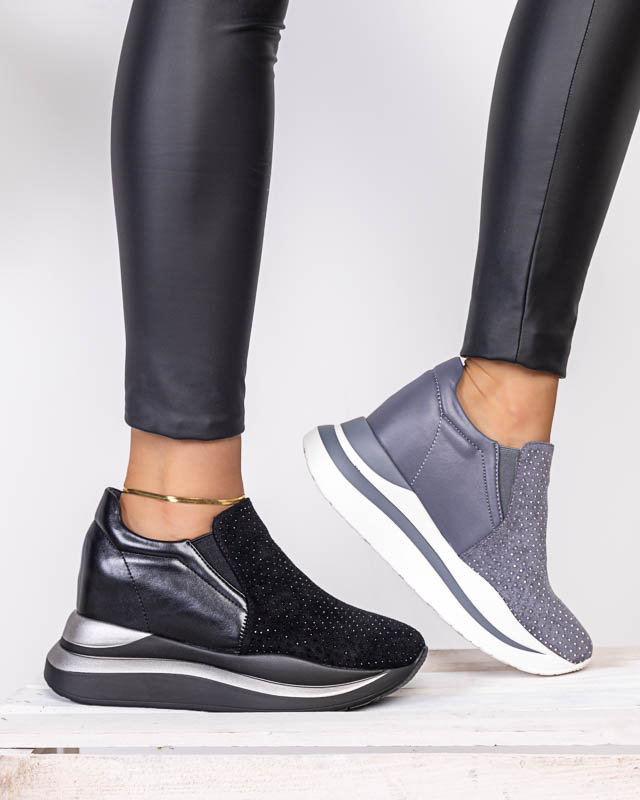 Black women's sneakers with a hidden wedge Elema - Footwear