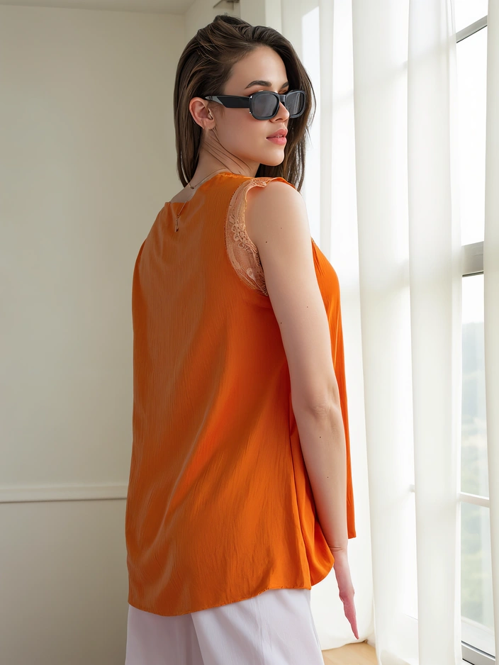 Royalfashion Sieviešu bezpiešu blūze ar mežģīnēm