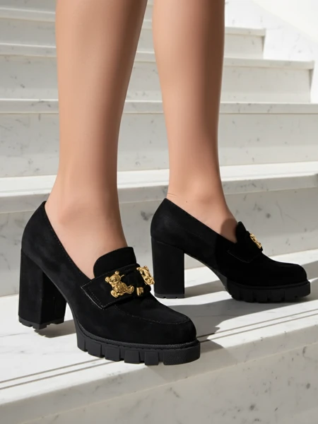 Потрясающие черные туфли на устойчивом каблуке из замши, элегантные и модные