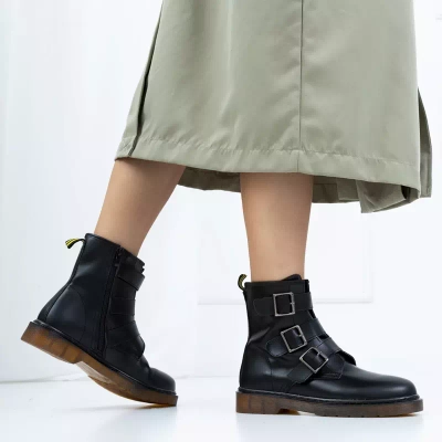 OUTLET Черные женские рабочие ботинки с пряжками Delara - Обувь