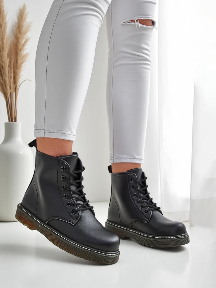 Royalfashion Sieviešu zābaciņi Frioze