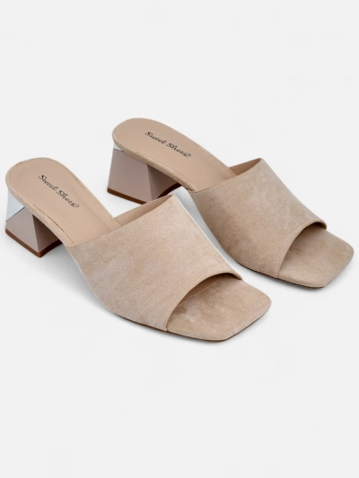 Женские шлепанцы Royalfashion с декоративным каблуком Vollatie