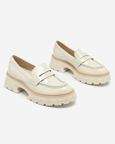 Beige lacquered moccasins for women Mewira - Footwear