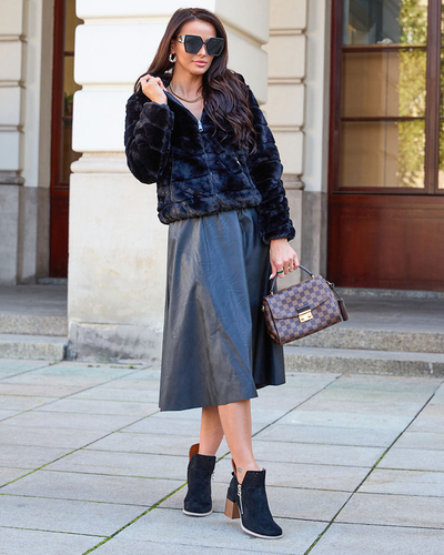 Royalfashion Двухсторонняя женская куртка с мехом черного цвета