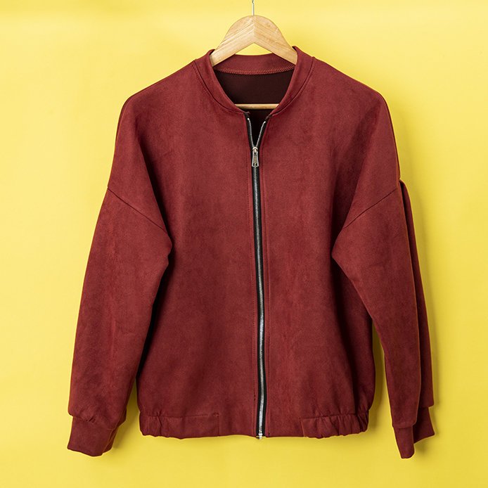 Бордовая женская куртка