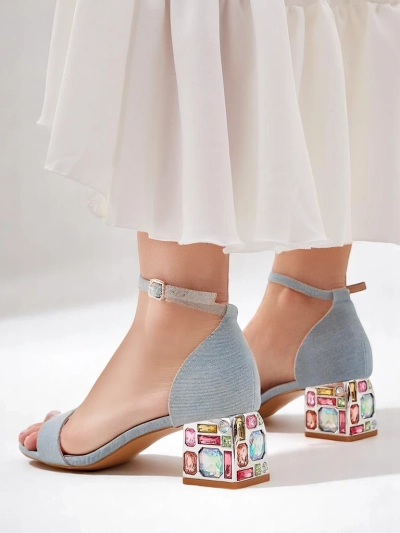 Royalfashion Сандалии для женщин с декоративными каблуками Ballou