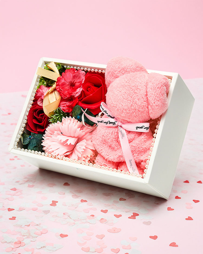 Royalfashion Flowerbox Flowers in a box with a teddy bear