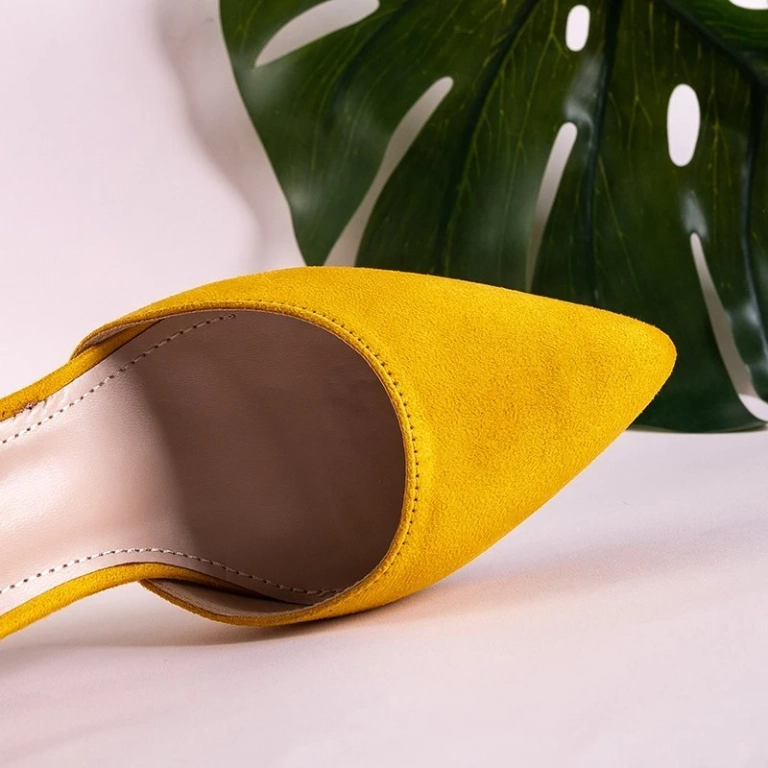 OUTLET Women's sandals on a mustard Luxuriance - Shoes