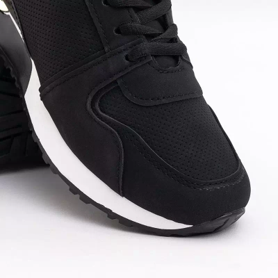 OUTLET Черные женские спортивные туфли из экокожи Marhina - Обувь