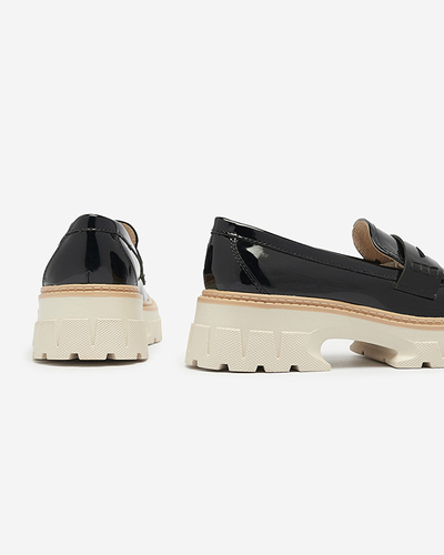 Melni lakoti mokasīni sievietēm Mewira - Apavi