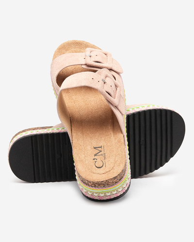 OUTLET Women's pink slippers on a thick sole Carisno - Footwear