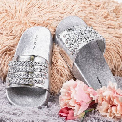 OUTLET Silver slippers with a chain Slivien - Footwear
