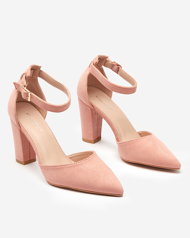 Pink women's sandals on the Kinotia post - Footwear