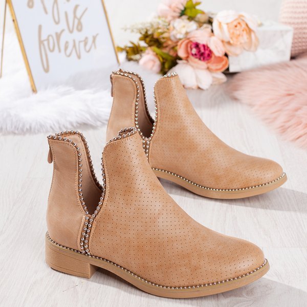 Beige boots with cut-out Schannon - Footwear 1