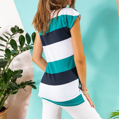 Женская футболка в зелено-белую полоску с принтом