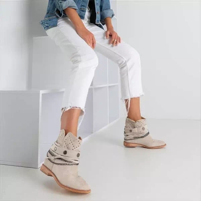 OUTLET Light gray ankle boots a'la cowboy boots on an indoor wedge Salemi - shoes