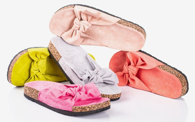 Green women's slippers with a Sun and Fun bow - Footwear