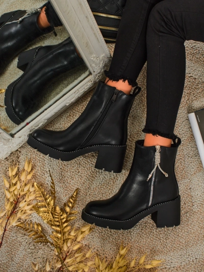 Botki damskie na słupku Ashen Life