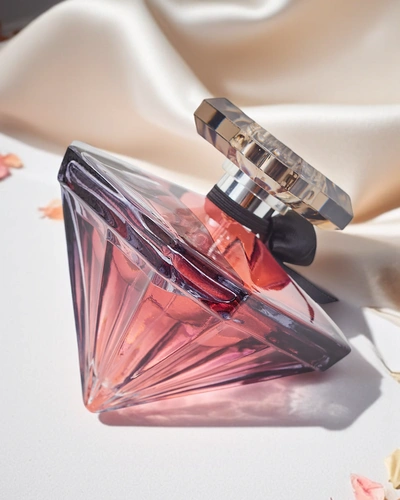 Iedvesmojošs sieviešu eau de toilette La Nut Sparkle