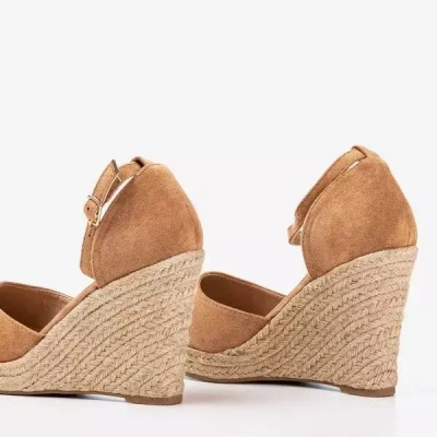 OUTLET Brązowe espadryle na koturnie Bonita - Obuwie