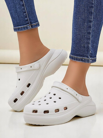 Royalfashion Women's rubber sandals with cutouts Dellosa