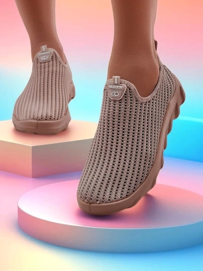 Royalfashion Women's Slip-On Fabric Sneakers Erra